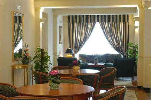 Hotel Azzolini Villagrazia Di Carini Restaurant photo